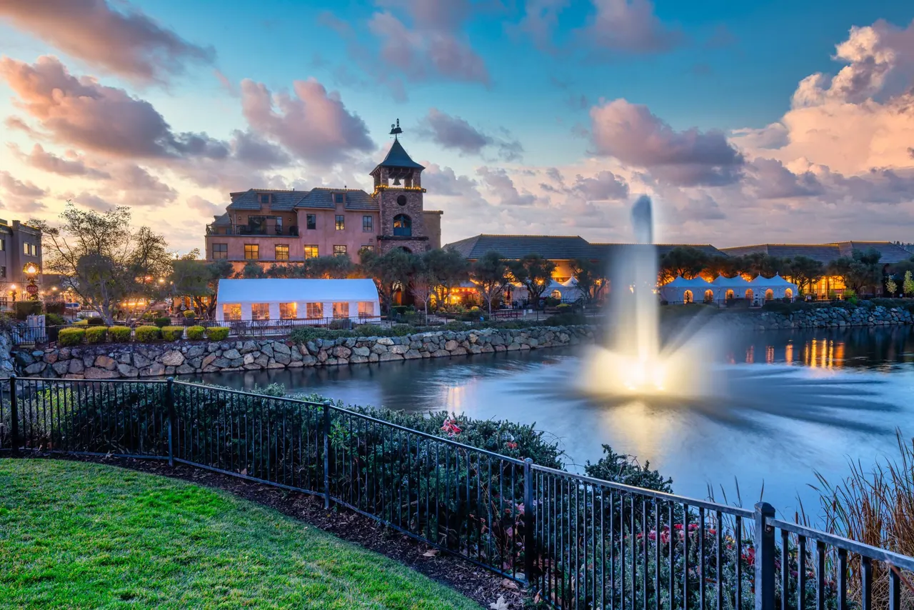 Twilight Real Estate Photography sample 7
